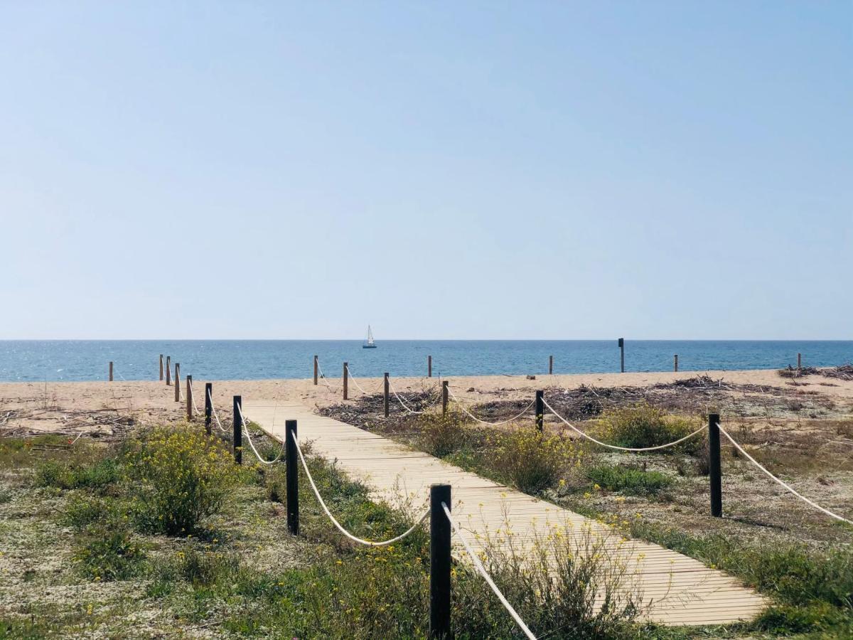 Apartamento Con Terraza Y Piscina En Malgrat De Mar Buitenkant foto