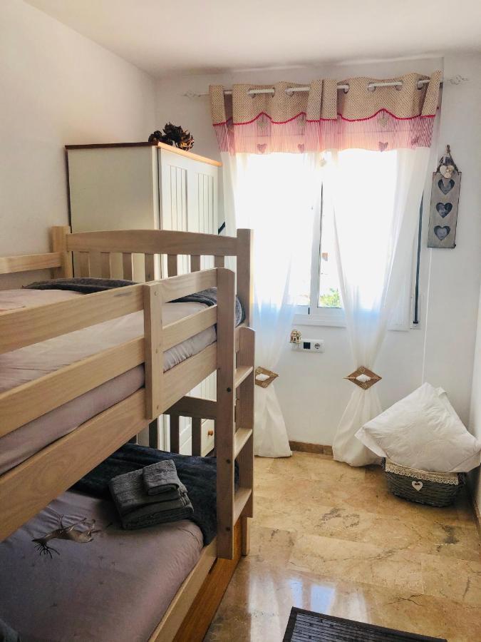 Apartamento Con Terraza Y Piscina En Malgrat De Mar Buitenkant foto